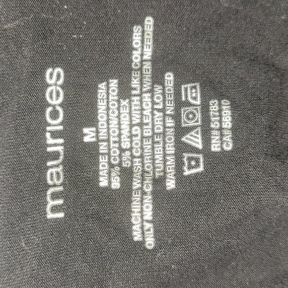 Two Maurice's Tanks - Picture 4 of 4